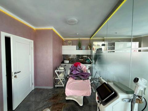 комерційна за адресою Соборності просп. (Возз'єднання), 30