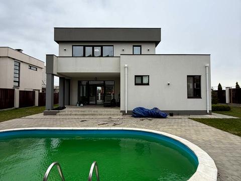 дом по адресу Нова