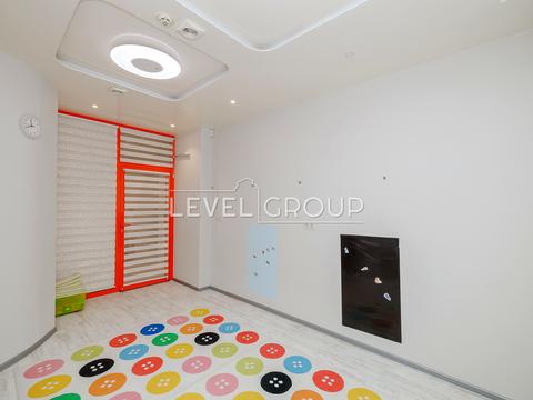 комерційна за адресою Дмитрівська вул., 82