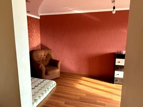 квартира за адресою Космонавтів вул., 130а