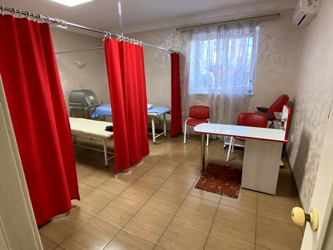 комерційна за адресою Інститутська вул., 6а