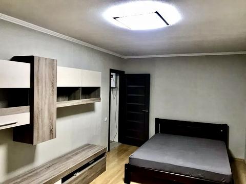 квартира за адресою Героїв полку "Азов" вул. (Маршала Малиновського), 7