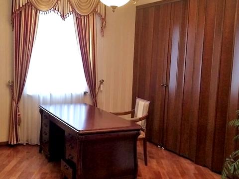 комерційна за адресою Андріївський узвіз, 7-А