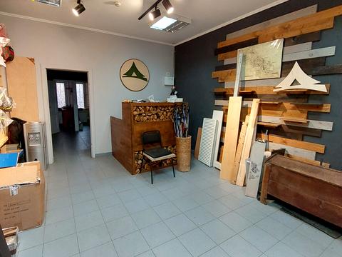 коммерческая по адресу Шептицких ул., 18