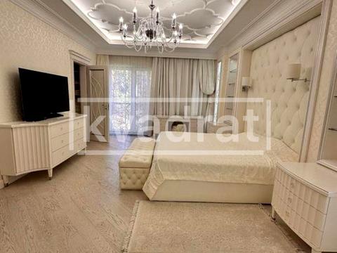 будинок за адресою Грушевського