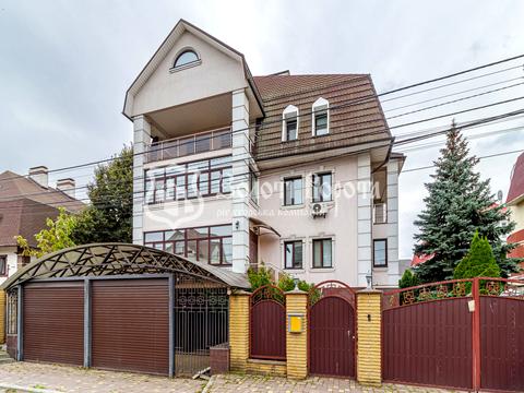 будинок за адресою Вишнева, 55