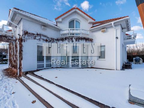 дом по адресу Озёрная ул.