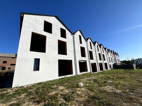 будинок за адресою Молодіжна вул.