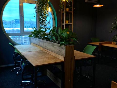 комерційна за адресою Кловський узвіз, 7a