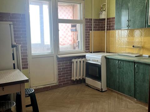 квартира за адресою Князя Володимира Великого просп., 105