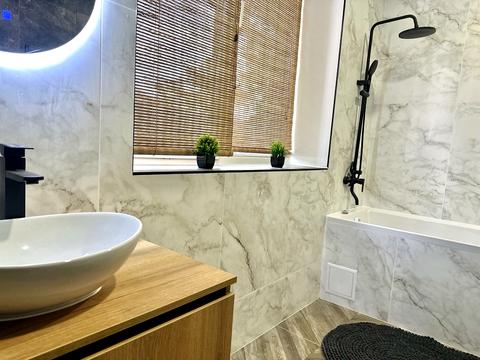 будинок за адресою Сім'ї Шкарівських вул., 9