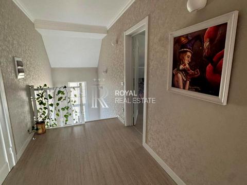 будинок за адресою Центральна вул.