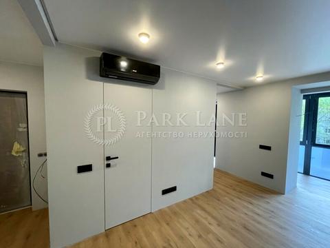 квартира за адресою Тарасівська вул., 12