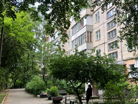 квартира за адресою Дегтярівська вул., 10