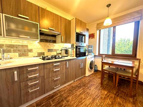 квартира за адресою Євгена Патона вул., 27
