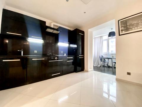квартира за адресою Рибальська вул., 8