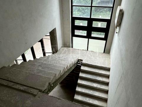 комерційна за адресою Богдана Хмельницького вул., 58-А