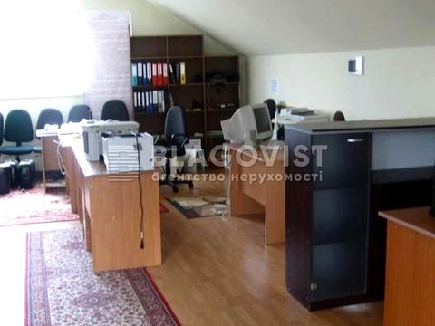 комерційна за адресою Нагірна вул., 3