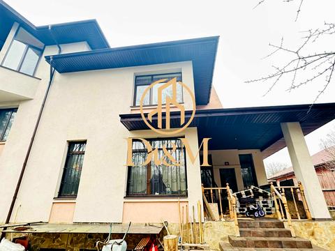 будинок за адресою Академіка Булаховського вул.