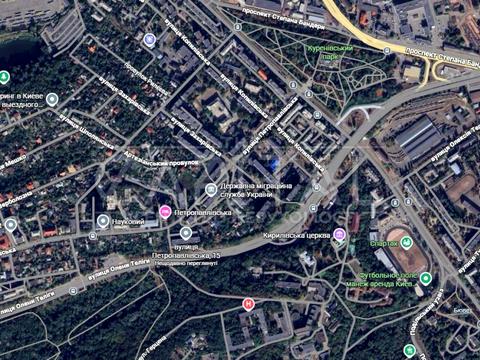 ділянка за адресою Петропавлівська вул., 15