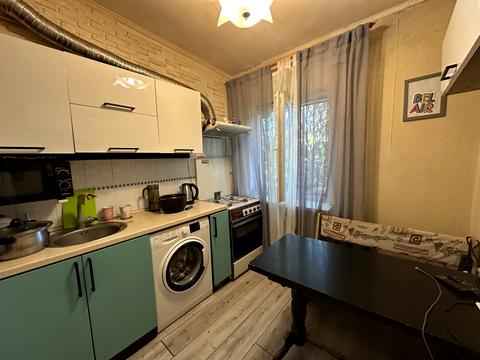 квартира за адресою Космонавтів вул., 27/3