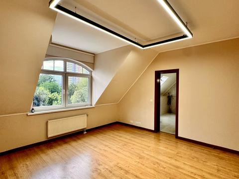 будинок за адресою Крутогірна вул., 52