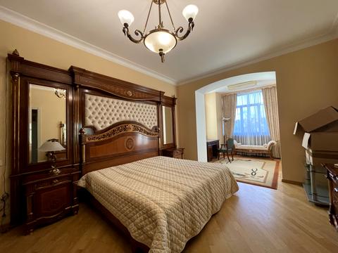 квартира за адресою Заньковецької вул., 8