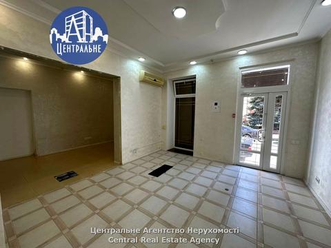 комерційна за адресою Занькоіецької, 23