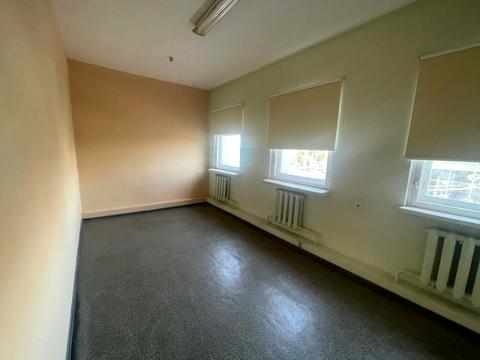 комерційна за адресою Володимира Мономаха вул. (Московська), 9