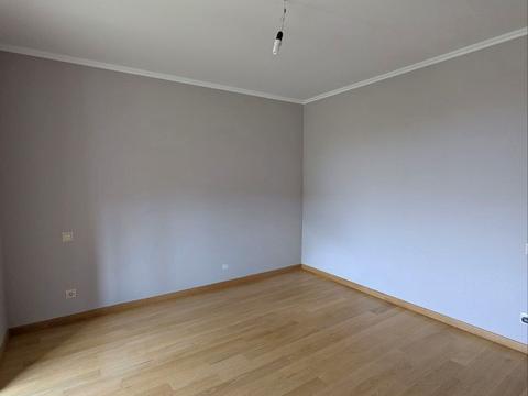 квартира по адресу Куренного Черноты ул., 3