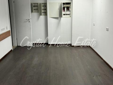 комерційна за адресою Лінійна вул., 17