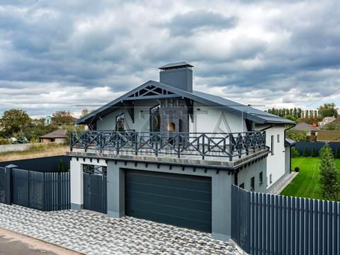 дом по адресу Апрельская ул.