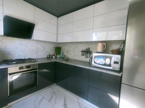 квартира по адресу Гвардейцев-Широнинцев ул., 38