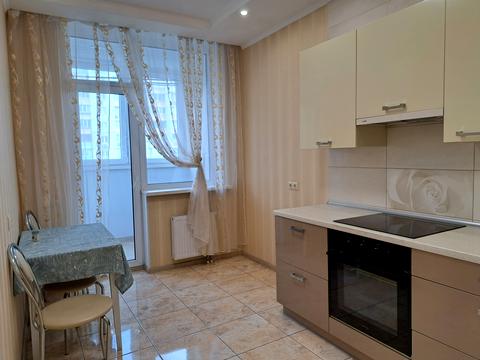 квартира по адресу Драгоманова ул., 2
