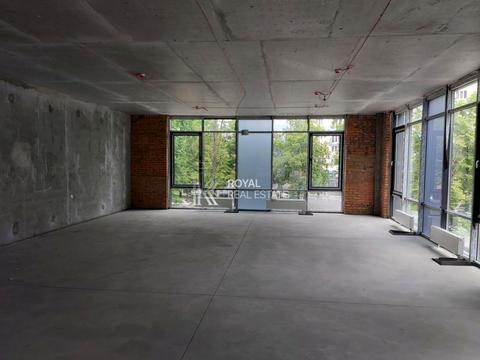 комерційна за адресою Деміївська вул., 27