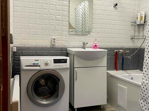 квартира за адресою Ревуцького вул., 54