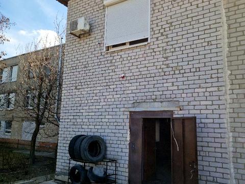 комерційна за адресою Пресова вул., 45