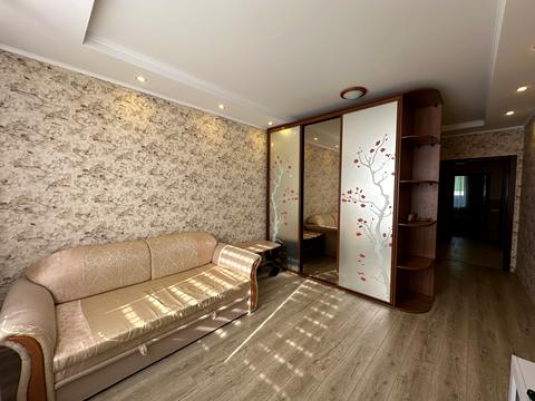 квартира за адресою Академіка Глушкова просп., 9-В