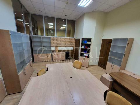 комерційна за адресою Микільсько-Слобідська вул., 2-Б