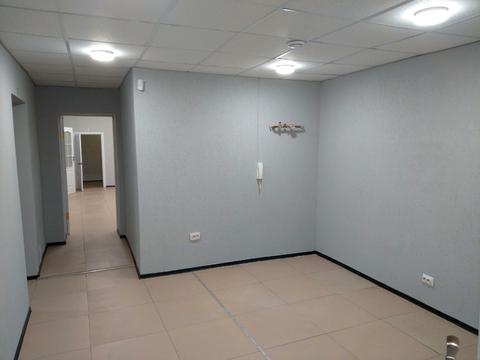 комерційна за адресою Чеська вул., 9
