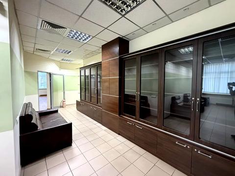 комерційна за адресою Дмитрівська вул., 75