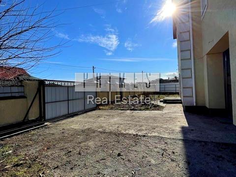 будинок за адресою Вереснева