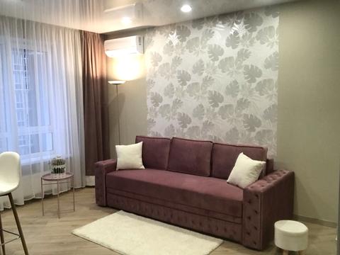 квартира за адресою Леоніда Бірюкова бульв., 2-А