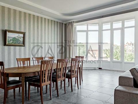 будинок за адресою Привітна вул., 10