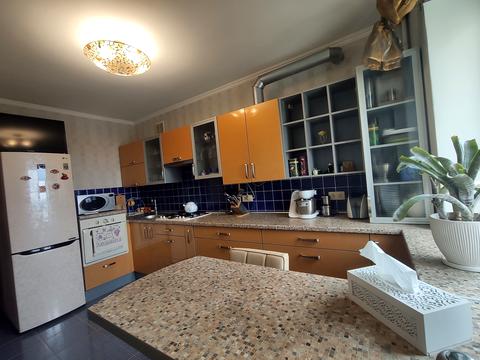 квартира за адресою Героїв Майдану вул. (Червоноармійська), 186