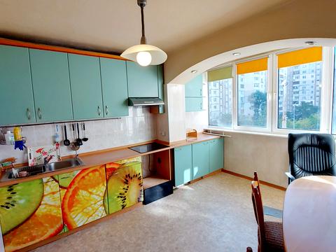 квартира за адресою Ревуцького вул., 44-Б