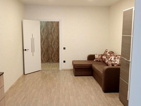 квартира за адресою Содружества, 2