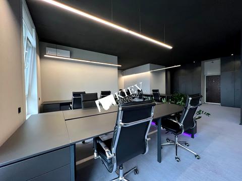 коммерческая по адресу Жилянская ул., 68