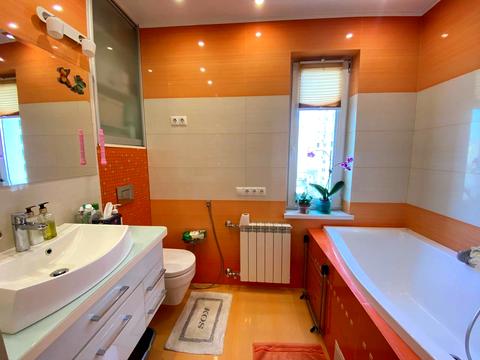 комната по адресу Драгоманова ул., 1