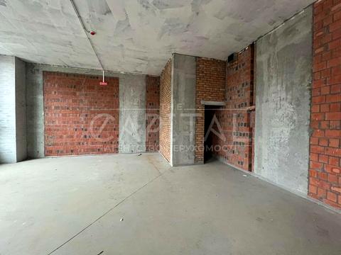 комерційна за адресою Богатирська вул., 32